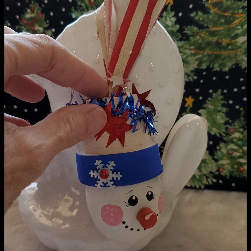 Christmas Red white and blue snowman lightbulb ornament artisan hand crafted - Picture 5 of 5